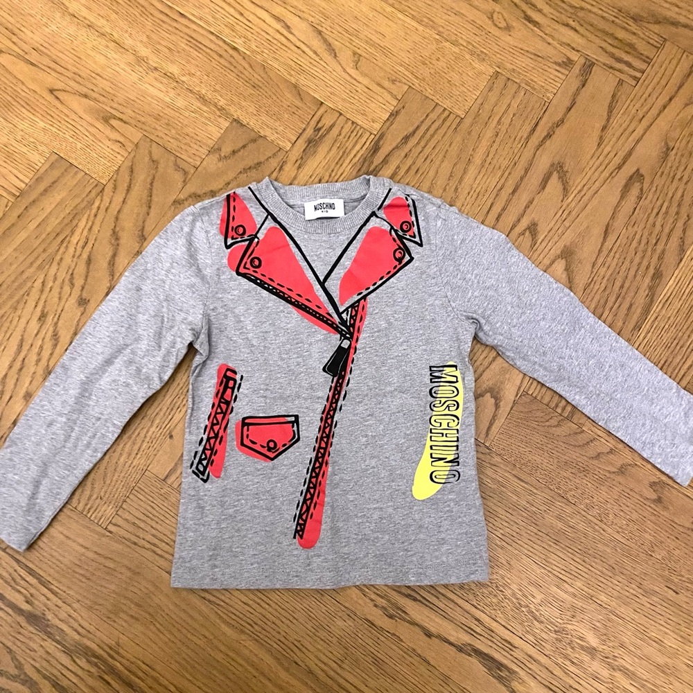 COPY - Moschino tshirt